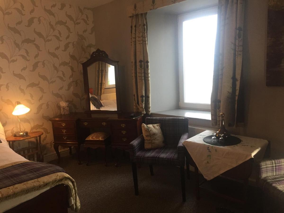 The Auld Cairn Hotel Cairnryan Exterior photo